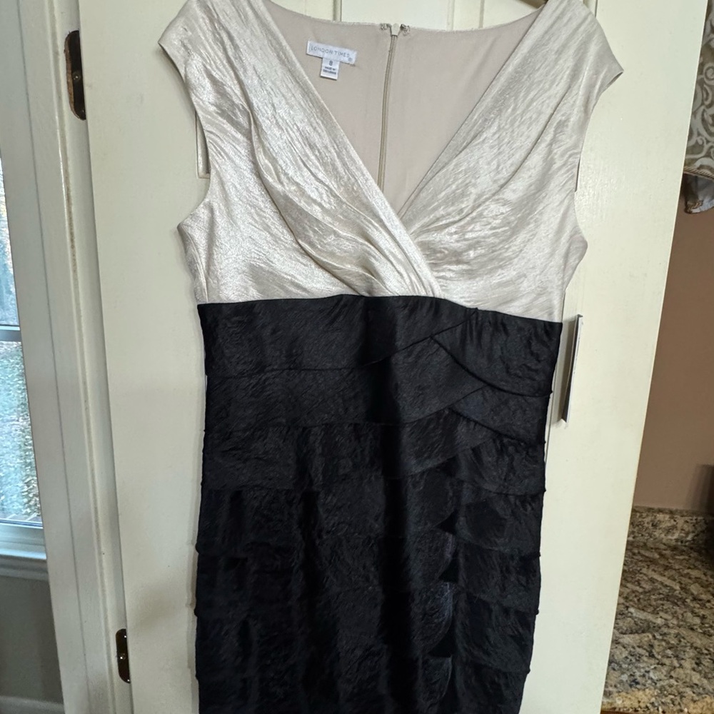 London Times Black and Cream Shutter Cocktail Dress